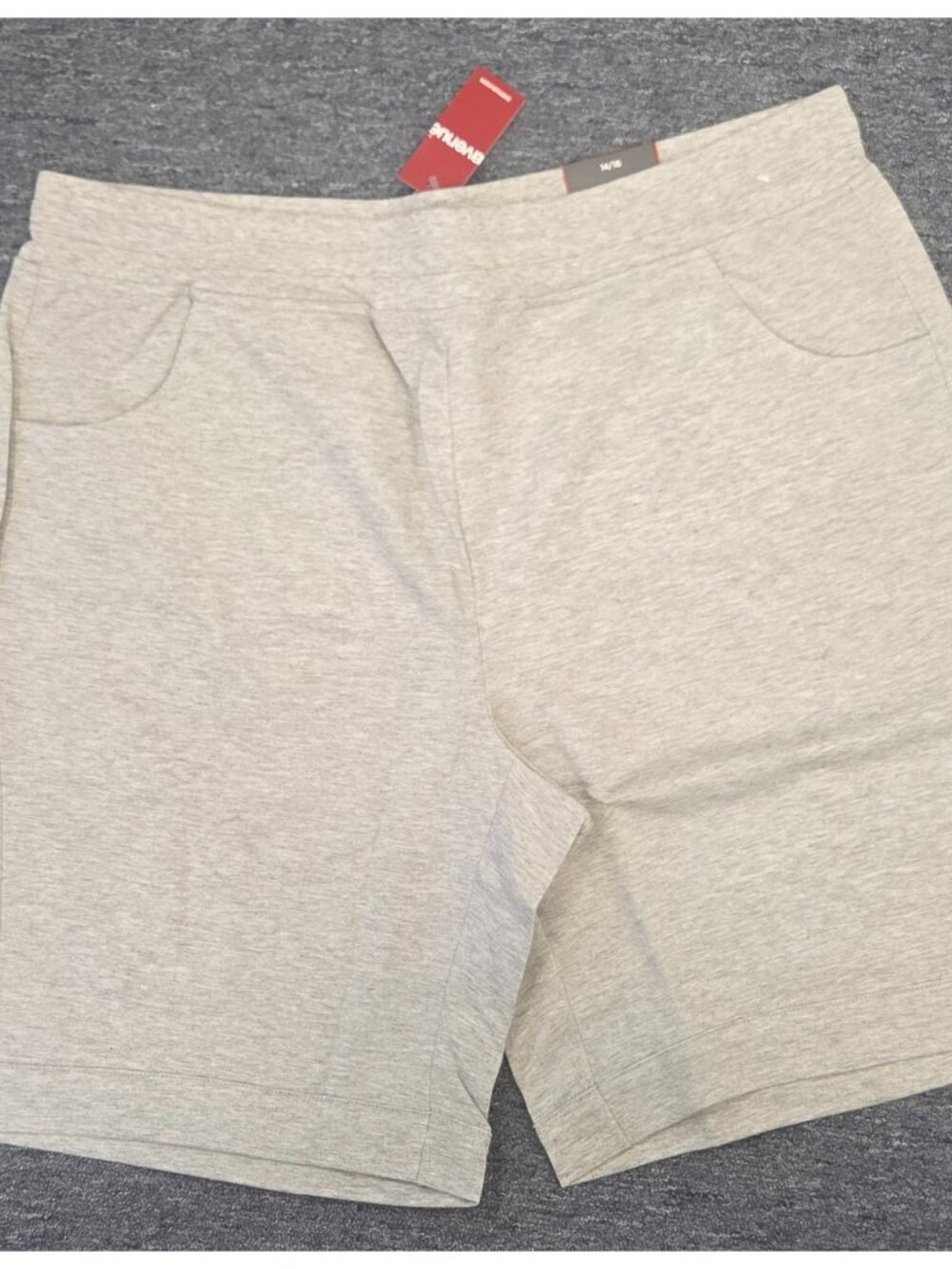 Avenue Womens Shorts Size 14/16 Elastic Waist w/ Pockets